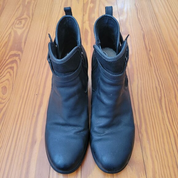 Ugg 9 Black Leather Wedge Ankle Boots EMALIE - Picture 7 of 9